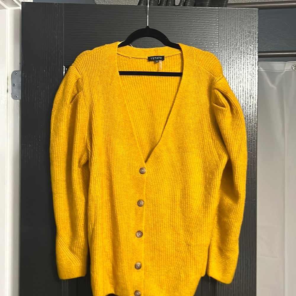 Women’s size 3X button down sweater NWOT